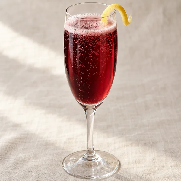 Illustration of Kir Royal