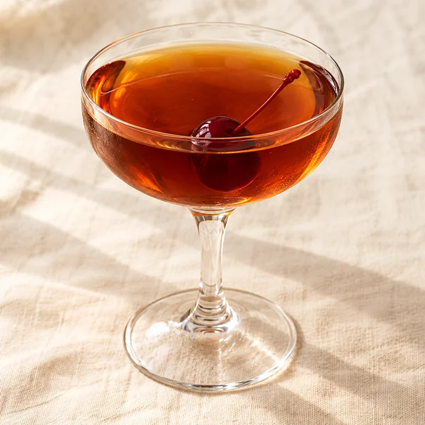 Illustration of Manhattan Cocktail